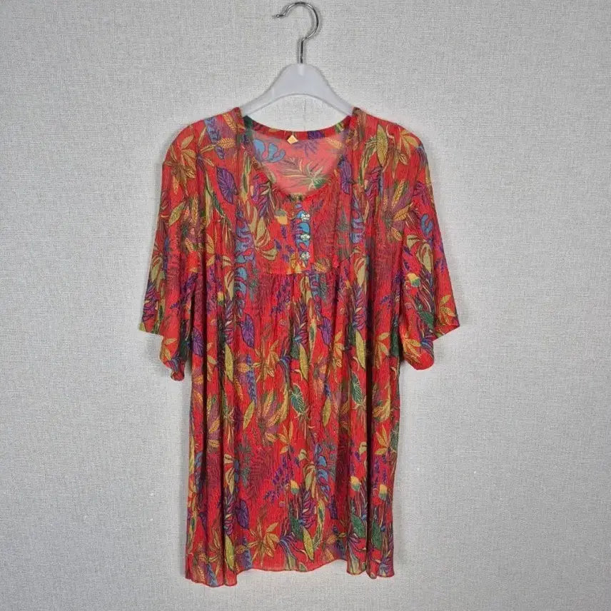 [BUNJANG] Plus Size Floral Micro Pleated Short Sleeve Blouse / (#99~추천)빅사이즈 플라워 미세플리츠 반팔 블라우스