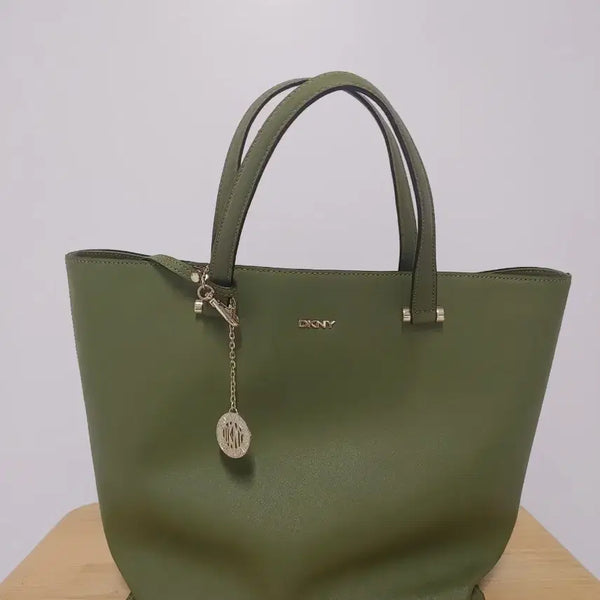 [BUNJANG] DKNY Women's Tote Bag Olive Green / DKNY 여성 토트백 올리브 그린