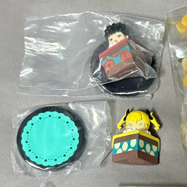 [BUNJANG] Kaiju No. 8 Cake Gacha Kafka & Kikoru / 괴수8호 케이크 가챠 카프카+키코루
