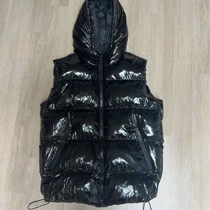 [BUNJANG] Zara Patent Vest / zara 자라 유광 조끼 팔아요