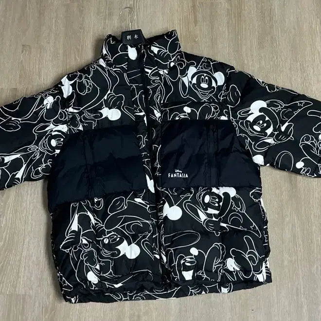 [BUNJANG] H&M x Disney Mickey Mouse Pattern Oversized Short Padded Jacket XL / 디즈니 미키마우스 패턴 숏 패딩