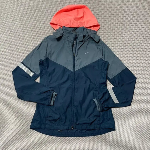 [BUNJANG] Nike Women's Lightweight Windbreaker Jacket - Size M / M 나이키 여성 경량 바람막이 A0830