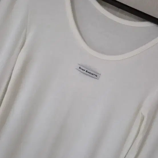 [BUNJANG] U-Neck Inner T-Shirt / 유넥 이너티 새상품