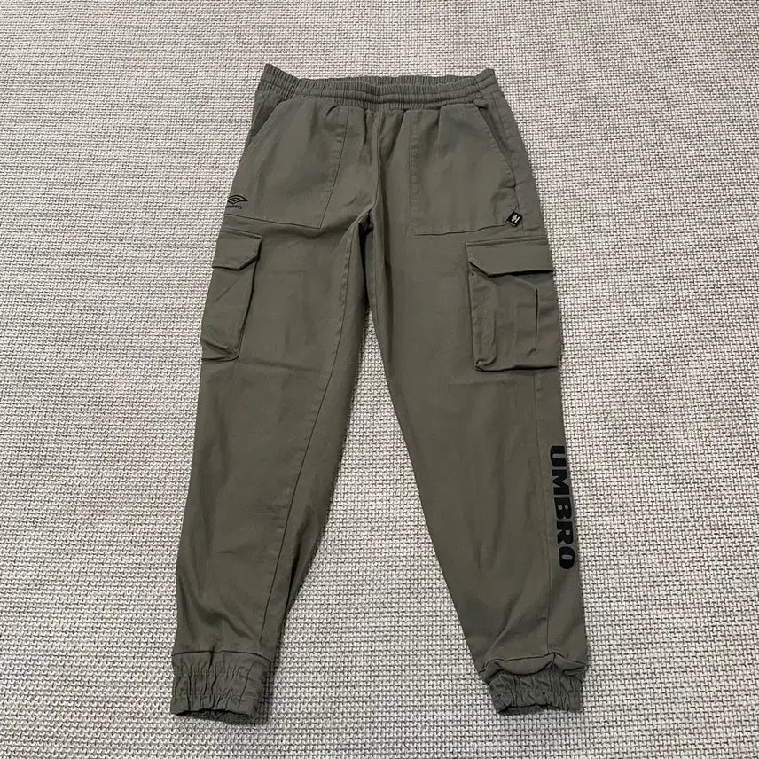 [BUNJANG] Umbro Cargo Jogger Pants (Size 75 M) / M 엄브로 카고 조거팬츠 바지 하의 B.6379