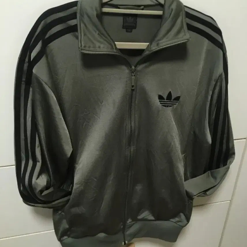 [BUNJANG] Adidas Firebird Track Jacket Khaki / 아디다스 파이어버드 져지 카키