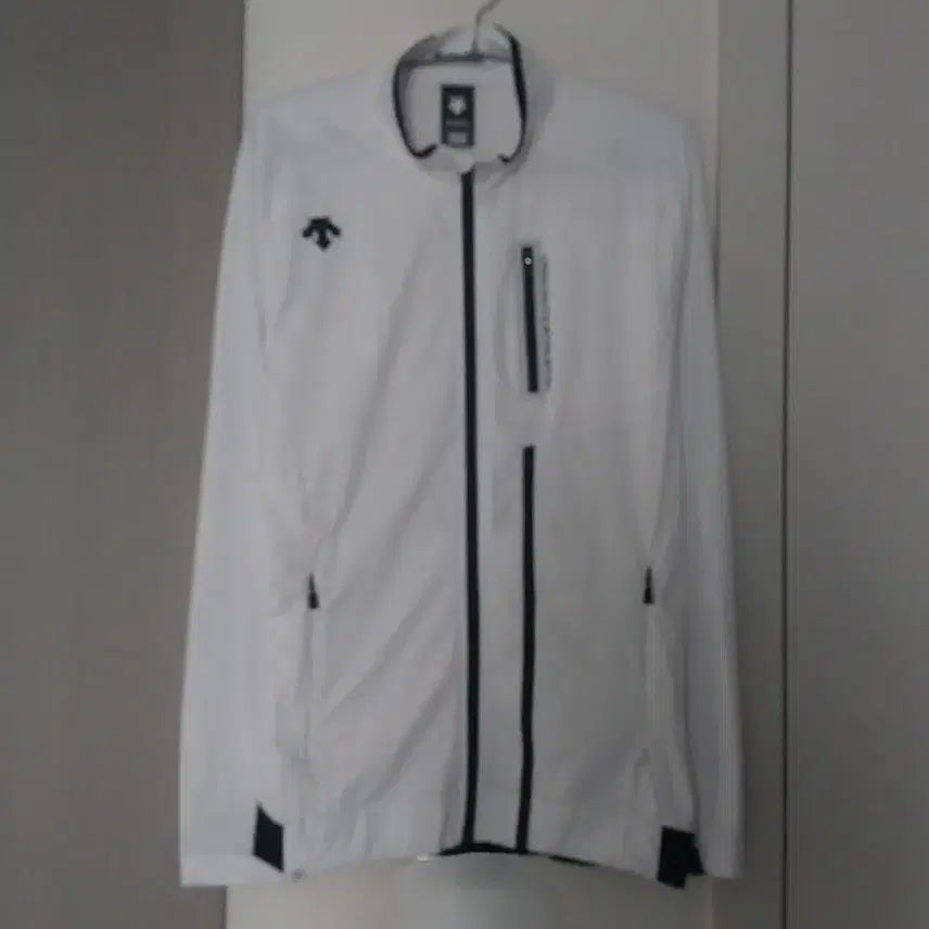 [BUNJANG] Descente Golf White Zip-Up Jacket (Size 95-100) / 데상트골프 화이트 집업 자켓(95~100)