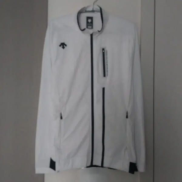 [BUNJANG] Descente Golf White Zip-Up Jacket (Size 95-100) / 데상트골프 화이트 집업 자켓(95~100)