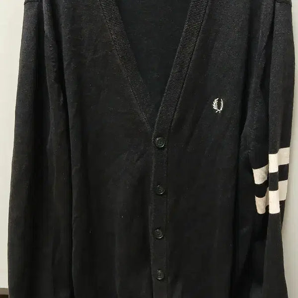 [BUNJANG] Fred Perry L Size Sweatshirt / 프레드페리 맨투맨 L사이즈 사용감 일부목물빠짐 정품수입탭