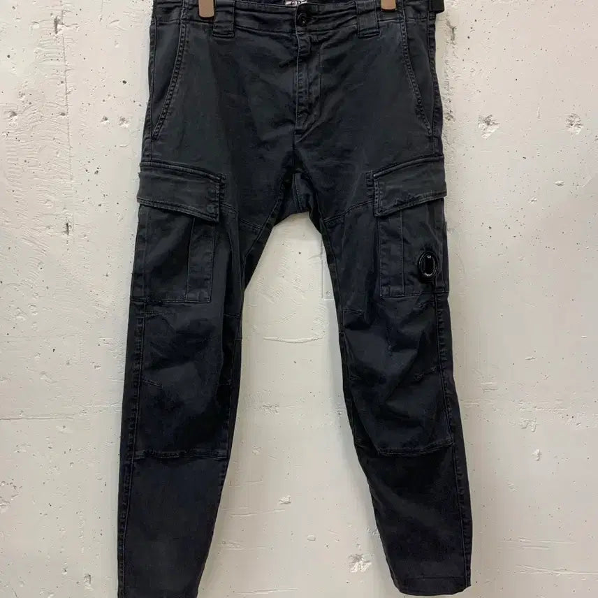 [BUNJANG] CP Company Black Cargo Pants / CP컴퍼니 블랙 카고 팬츠