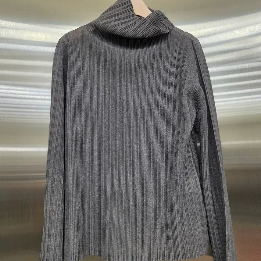 [BUNJANG] Pleats Please High Neck Long Sleeve Top / 플리츠플리츠 하이넥 롱슬리브 탑