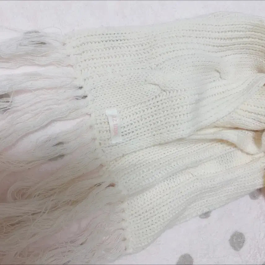 [BUNJANG] Lizlisa Ivory Knit Muffler / 리즈리사 아이보리 뜨개 머플러