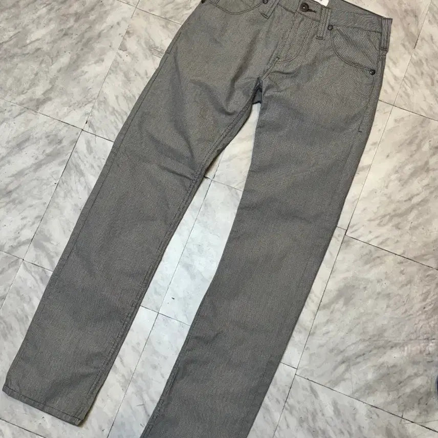 [BUNJANG] Levi's 504 Straight Grey Check Pants W28 / 리바이스 504 스트레이트 그레이 체크 팬츠 W28