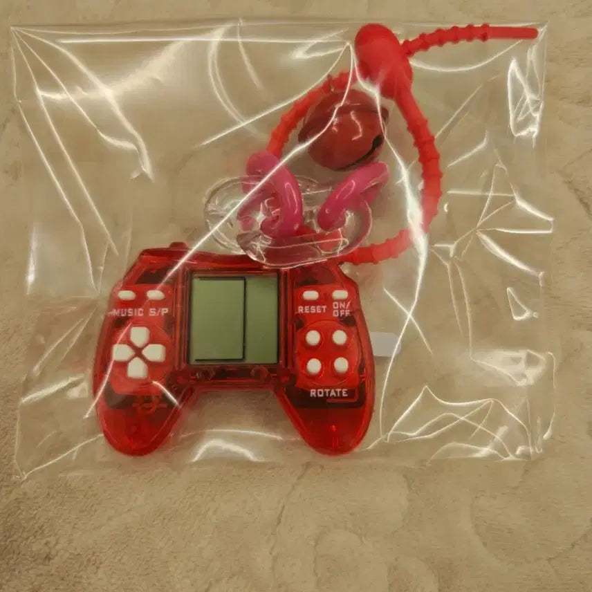 [BUNJANG] Retro Game Console Keychain - Red / 레트로 게임기 키링  레드
