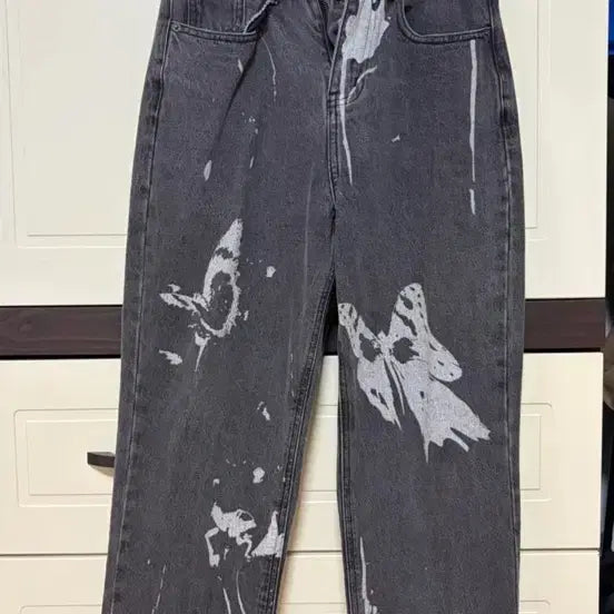 [BUNJANG] Fancy Club Butterfly Printing Denim Pants / 팬시클럽 나비 프린팅 데님 팬츠