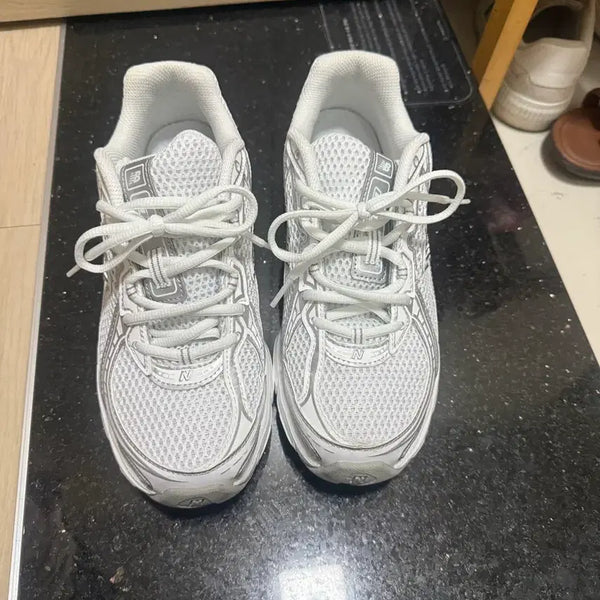 [BUNJANG] New Balance Sneakers / 뉴발란스 신발 판매! 네고가능