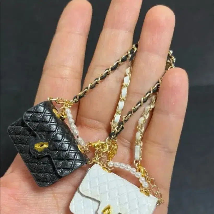 [BUNJANG] Miniature Bag (Black + White) Set for Barbie Doll / 미니어처가방(블랙+화이트)/바비가방/바비인형 가방