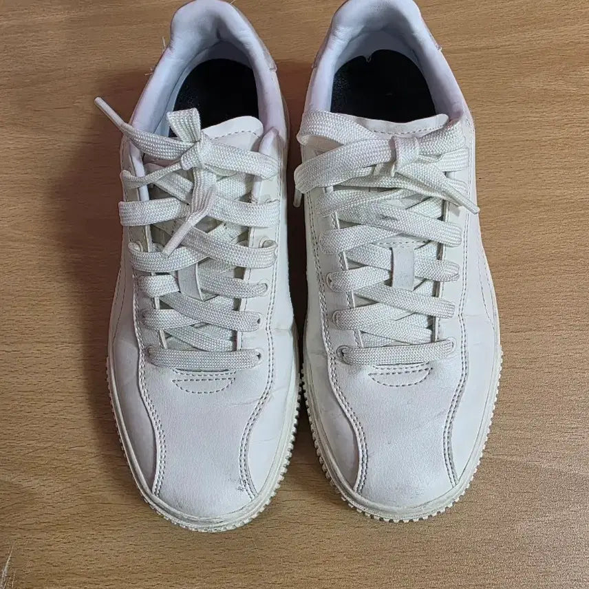 [BUNJANG] Puma Suede Classic White Sneakers Size 240 / 퓨마 스웨이드 클래식 화이트 운동화  사이즈  240 세탁완