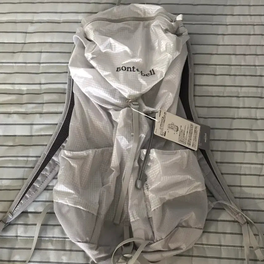 [BUNJANG] Montbell Versalite Backpack 20 Ice White / 몽벨 버사라이트 백팩 20 아이스 화이트
