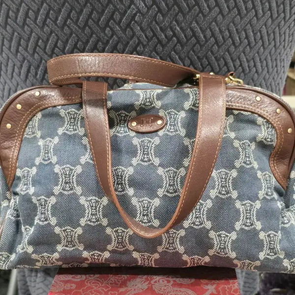 [BUNJANG] Celine Triomphe Canvas Shoulder Bag / 셀린느 트리오페 캔버스 가방