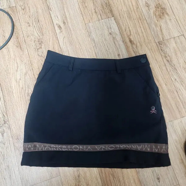 [BUNJANG] Mark &ロナ Golf Skirt Black / 마크앤로나 골프 치마 블랙
