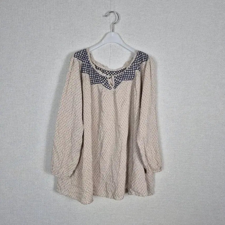 [BUNJANG] Plus Size Rayon 100% Navy Patterned Neck Long Sleeve Blouse / (#88,99추천)빅사이즈 레이온100% 네이비패턴넥 긴팔 블라우스
