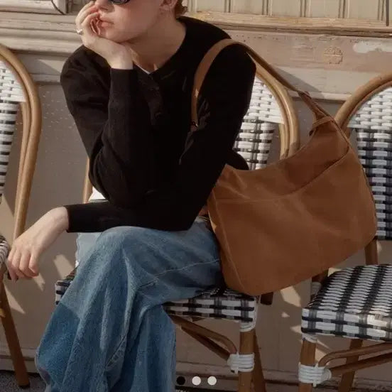 [BUNJANG] Anothetic Suede Shoulder Bag Camel / 아노에틱 숄더백 스웨이드