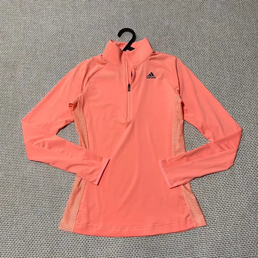 [BUNJANG] Adidas Women's Half-Zip Performance T-Shirt (Size M) / M 아디다스 여성 반집업 기능티 B.7601