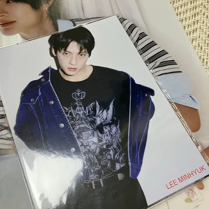 [BUNJANG] Cosmopolitan BTOB Lee Minhyuk Postcard Set / 코스모폴리탄 비투비 이민혁