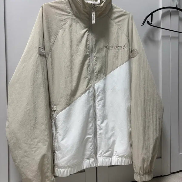 [BUNJANG] Discovery Expedition Windbreaker Size 95 / 디스커버리 바람막이 95사이즈