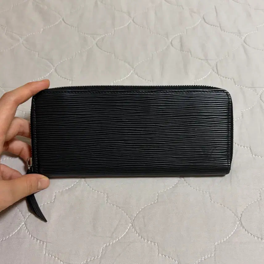 [BUNJANG] Louis Vuitton Epi Zipper Wallet Black / 루이비통 에피 지퍼 월렛 블랙