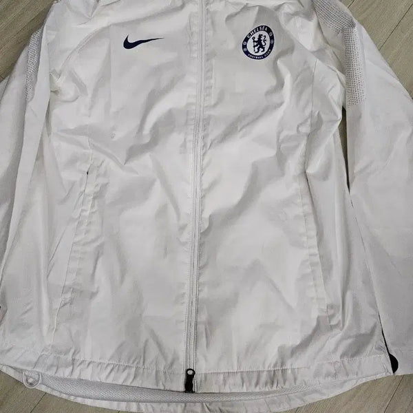[BUNJANG] Chelsea FC Player Issue Rain Jacket L105 / 첼시 지급용 레인자켓 (L105)