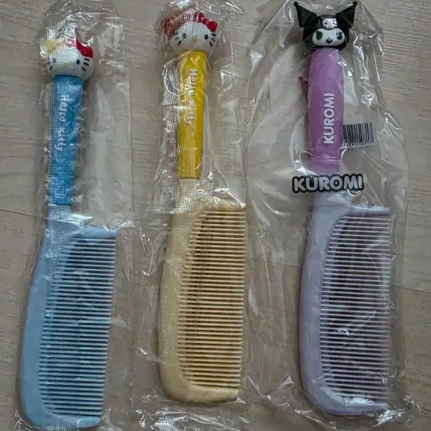 [BUNJANG] Hello Kitty x Kuromi Character Figure Comb Set / 키티 쿠로 피규어 빗 새상품 (개당단가)