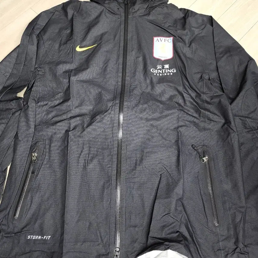 [BUNJANG] Aston Villa Match-Worn Rain Jacket L105 / 아스톤빌라 지급용 레인자켓 (L105)