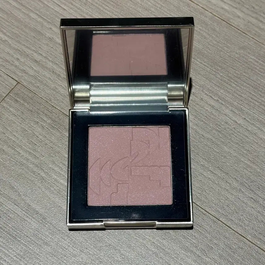 [BUNJANG] Two Slash Four Dawn Pink Blusher / 투슬래시포 던핑크 블러셔