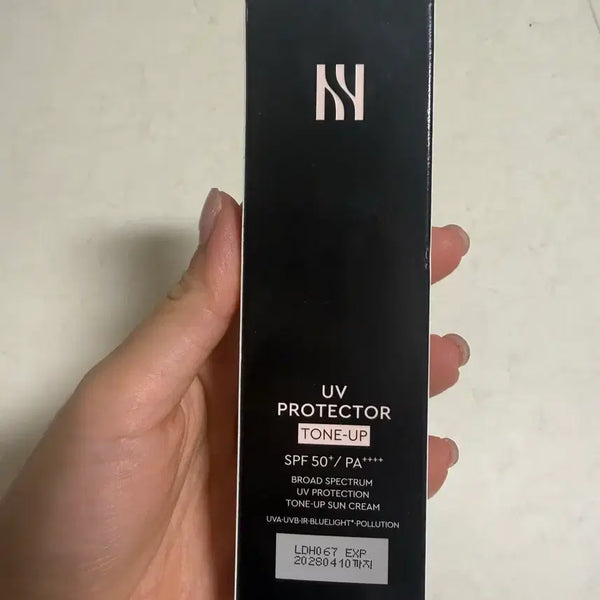 [BUNJANG] UV Protector Tone-Up Sun Cream SPF50+ / N UV 프로텍터 톤업 선크림 SPF50+