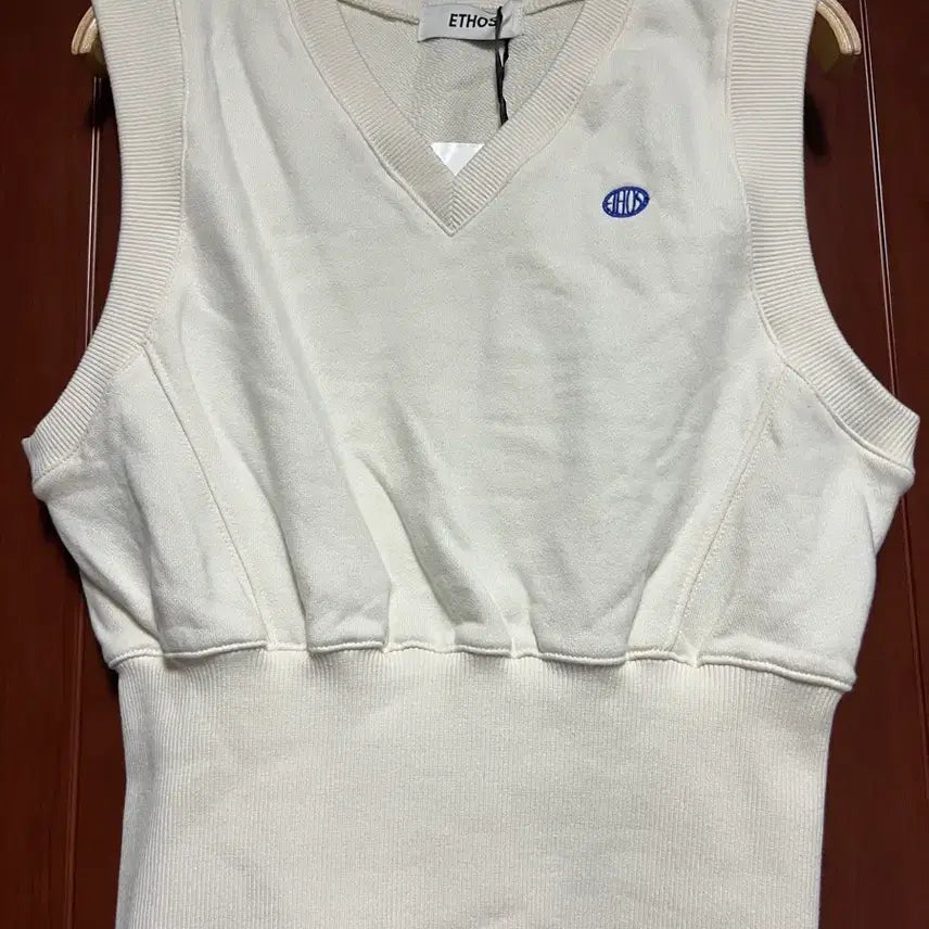 [BUNJANG] Ethos V-Neck Vest Cotton Cotton / 에토스 베스트(새상품)