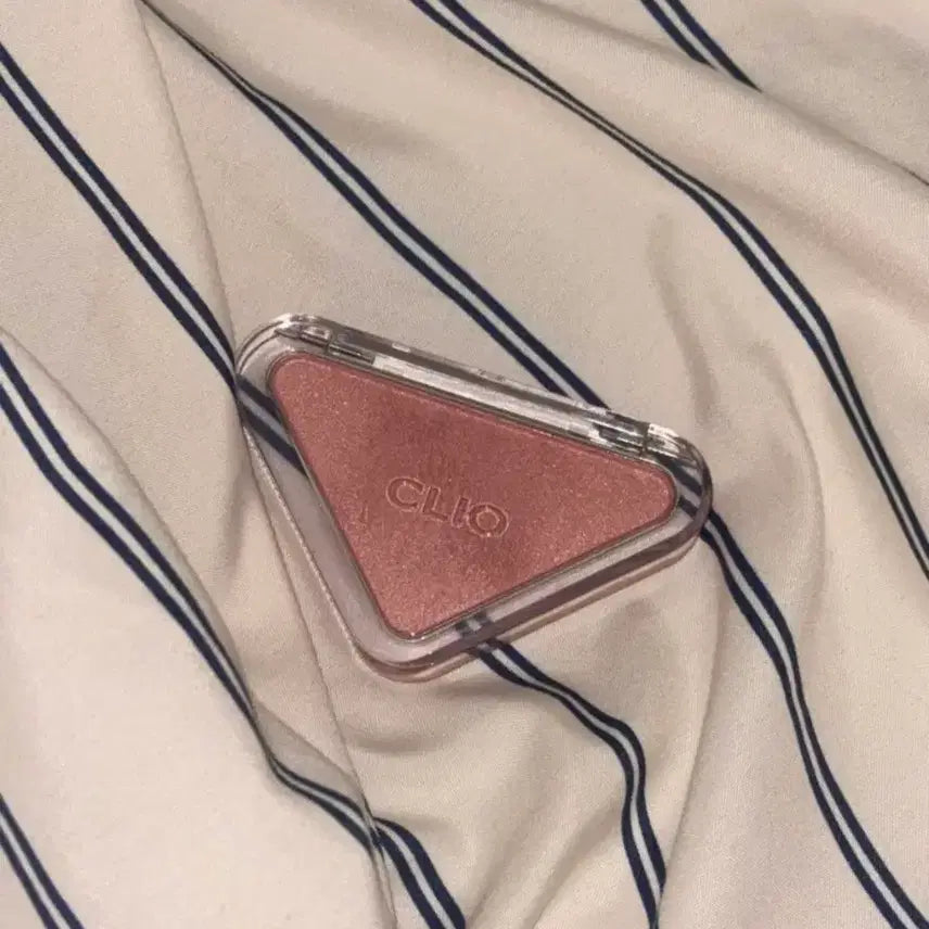 [BUNJANG] CLIO Essential Blush Tab (S202 Almond Rose) / 클리오 에센셜 블러쉬 탭 (S202 아몬드 로제)
