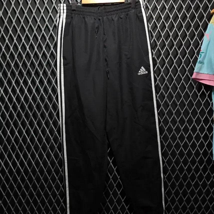 [BUNJANG] Adidas Track Pants Medium / 아디다스 트랙팬츠 M