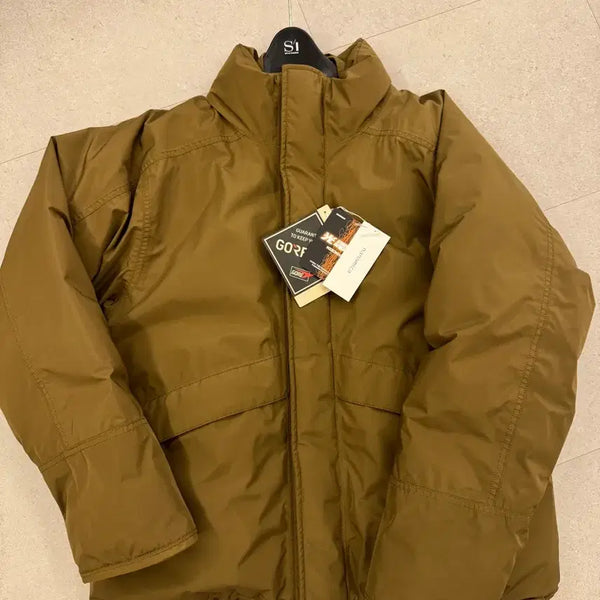 [BUNJANG] nanamica GORE-TEX Short Down Jacket / 나나미카 고어텍스 숏다운(M)