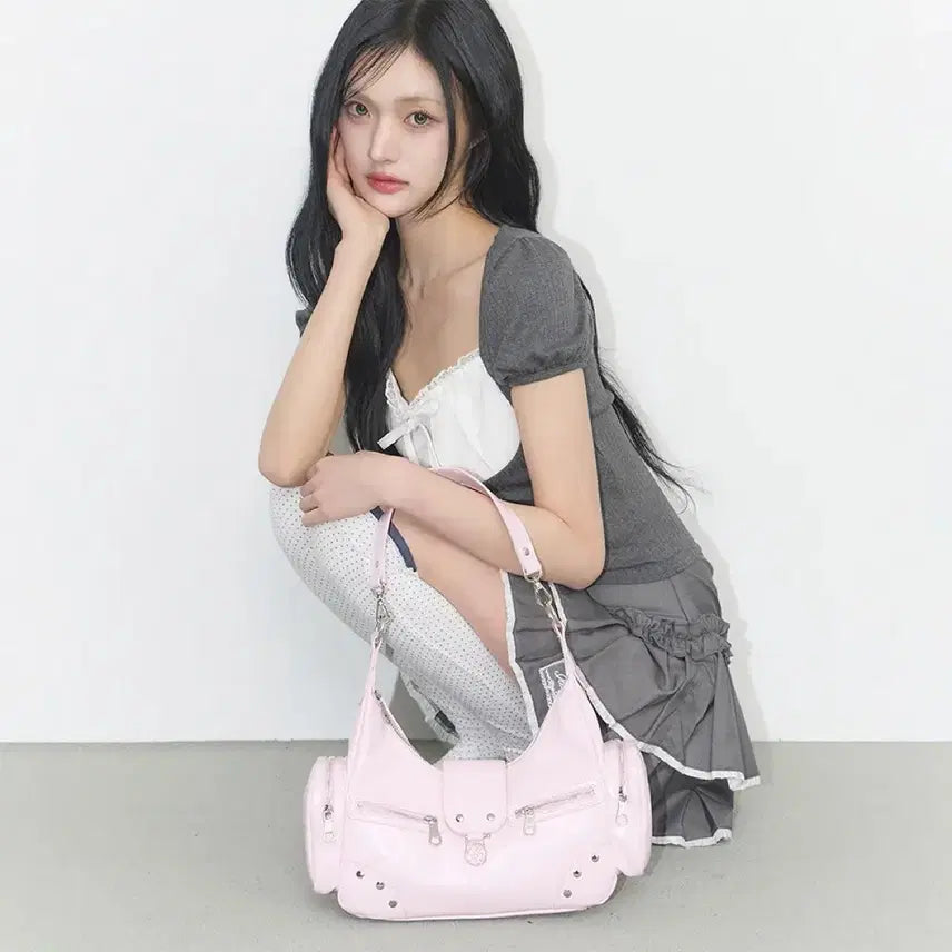[BUNJANG] Illico Rubyster Studded Shoulder Bag Pink / 일리고 루비스터드 숄더백 핑크