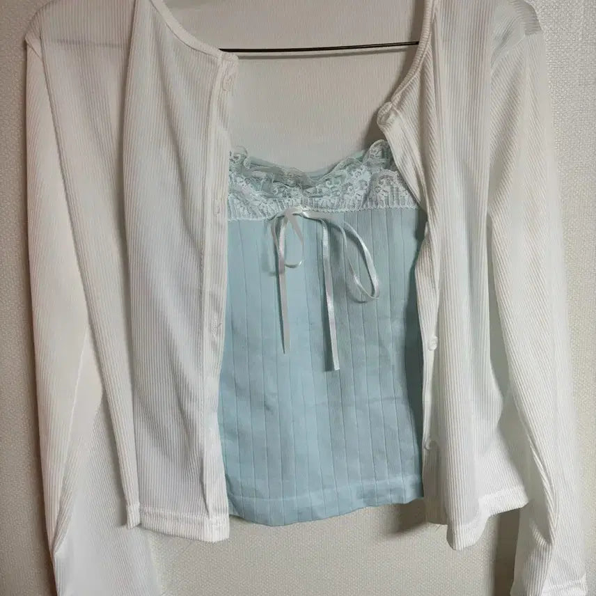 [BUNJANG] White Cardigan Sky Blue Sleeveless Set / 화이트 가디건 하늘색 민소매 세트