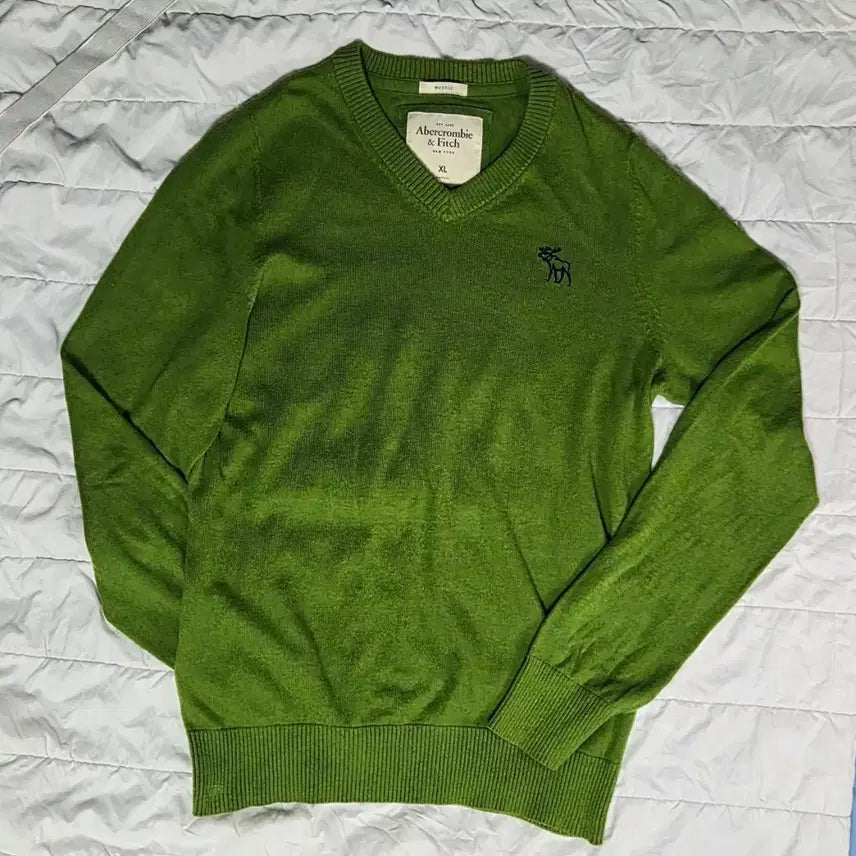 [BUNJANG] Abercrombie V-Neck Oversized Knit XL / 아베크롬비 브이넥 오버핏 니트 XL
