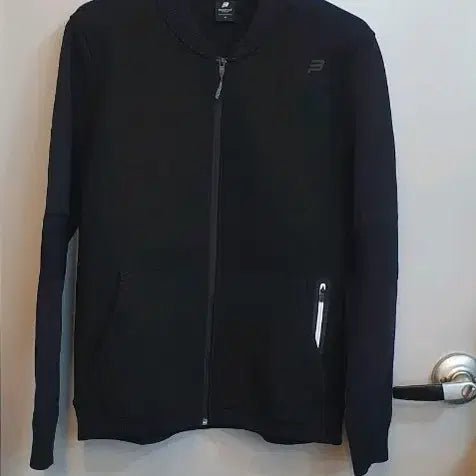 [BUNJANG] Beanpole Sport Black Zip-Up Jacket 100 / 빈폴스포츠에서 나온 블랙 집업100