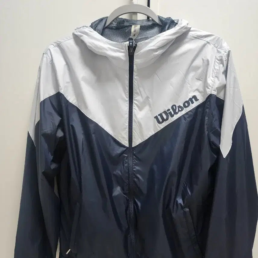 [BUNJANG] Wilson Windbreaker Jacket (MD) / 윌슨 바람막이 자켓 MD사이즈 팝니다!!