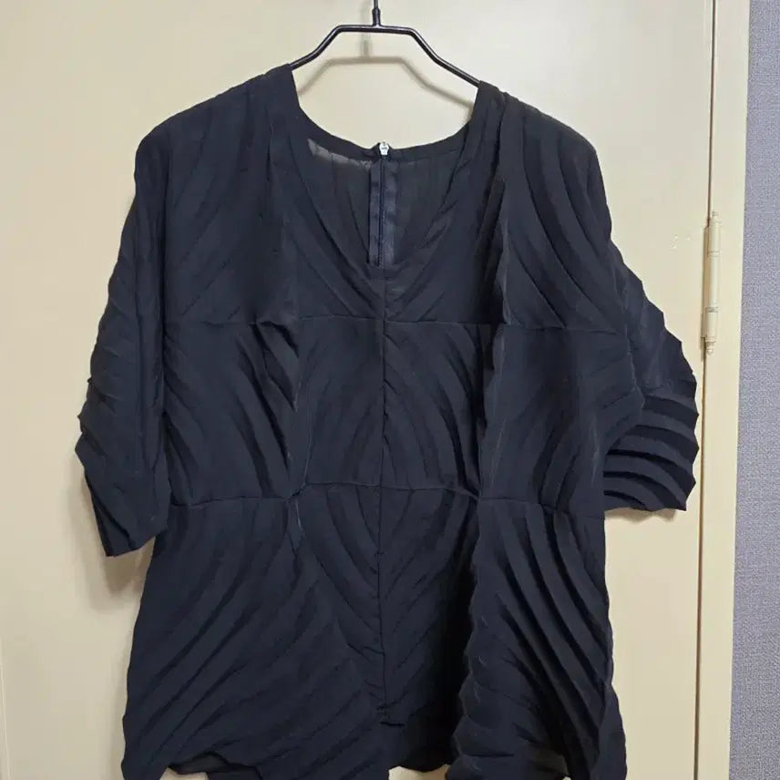 [BUNJANG] Issey Miyake Pleats Blouse / 이세이미야케 플리츠 블라우스