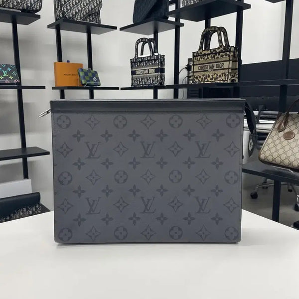 [BUNJANG] Louis Vuitton Eclipse Reverse Pochette Voyage Clutch Bag / [상태좋음/25ss] 루이비통 이클립스 리버스 포쉐트 보야주 클러치백