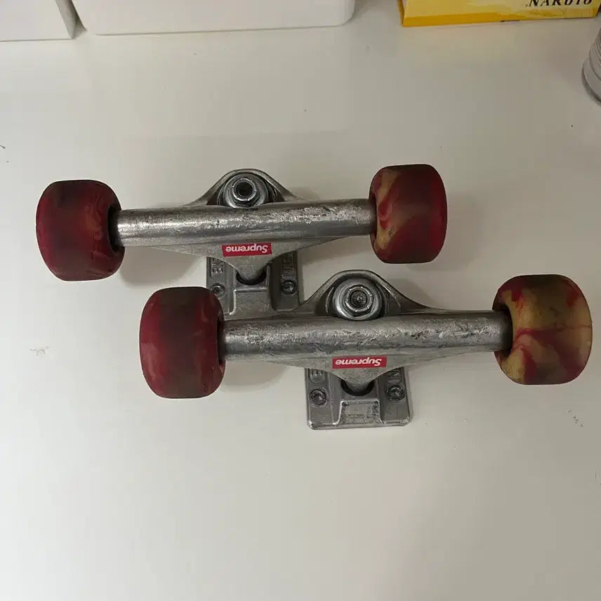 [BUNJANG] Supreme x Independent Truck Set / 슈프림 x 인디펜던트 트럭