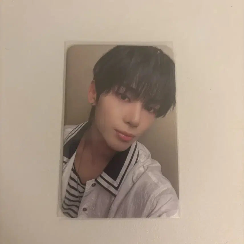 [BUNJANG] NOWZ Si Yoon Photocard / 나우즈 시윤 포카 양도