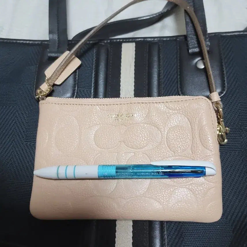 [BUNJANG] Coach Pouch Beige Leather / COACH 파우치 베이지