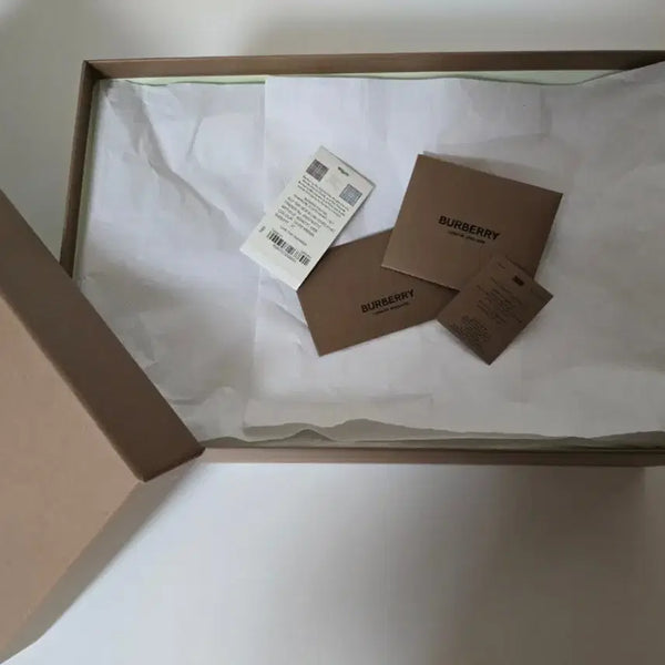 [BUNJANG] Burberry Shoe Box / 버버리 신발박스 (32.5x20.5x12.5) @ 버버리 박스 @ 명품박스